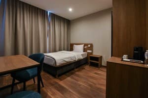 FORWARD CLUB HOUSE 6