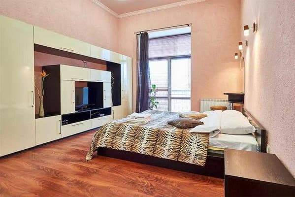 Home Hotel ул. Лысенко 1 1