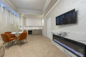 Квартира на ул. Крещатик 25. Апартаменты 7-местный  9